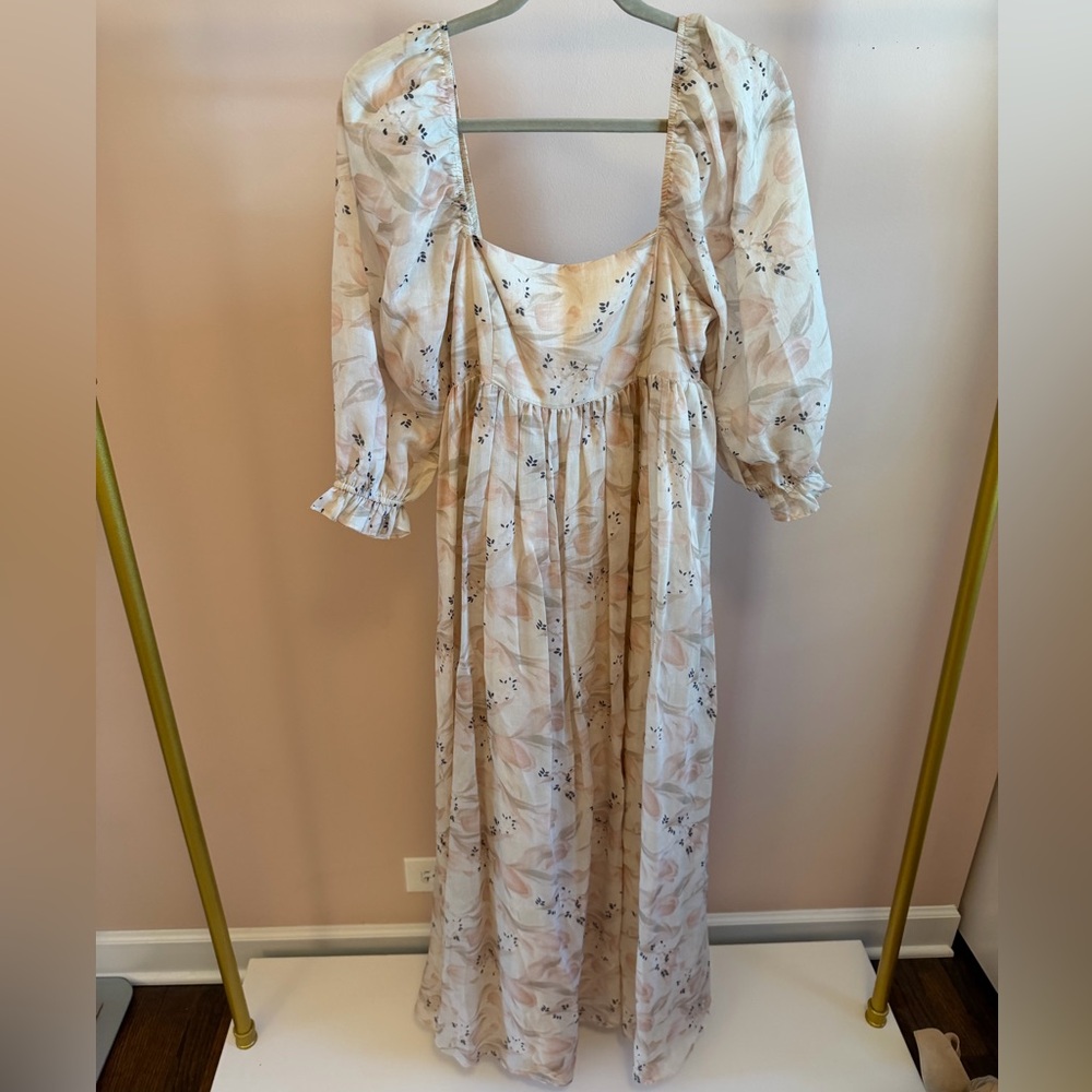 Storia Floral Long Sleeve Dress in Cream and Blue
